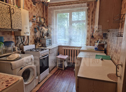 Продажа комнаты в трехкомнатной квартире - Ленинградская область, Гатчинский район, Гатчина г., Крупской ул., д.4 