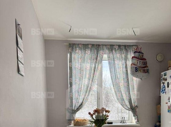 Продажа двухкомнатной квартиры - поселок Романовка, Школьная улица, д.60 