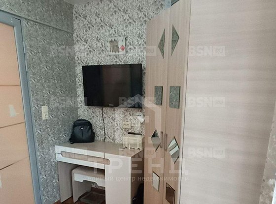 Продажа трехкомнатной квартиры - Науки проспект, д.2 