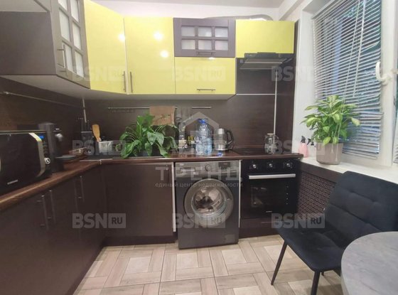 Продажа трехкомнатной квартиры - Ленская улица, д.1, корп.1 