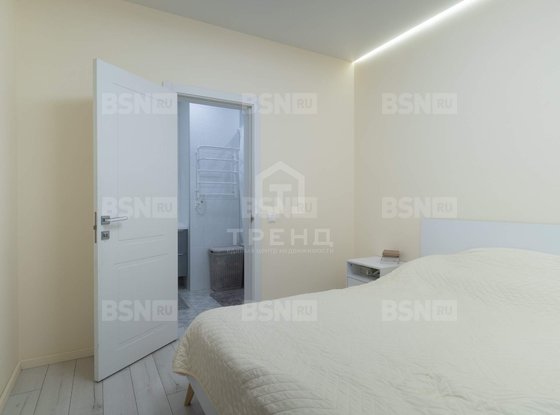 Продажа трехкомнатной квартиры - Кудрово, Областная улица, д.9, корп.2 