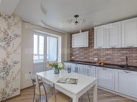 Продажа трехкомнатной квартиры - Александра Грина бульвар, д.2, корп. 1, стр. 1 