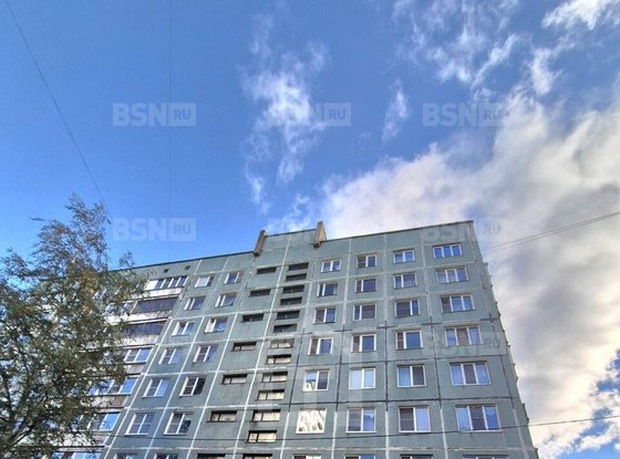 Продажа четырехкомнатной квартиры - Большевиков проспект, д.4, корп.1 