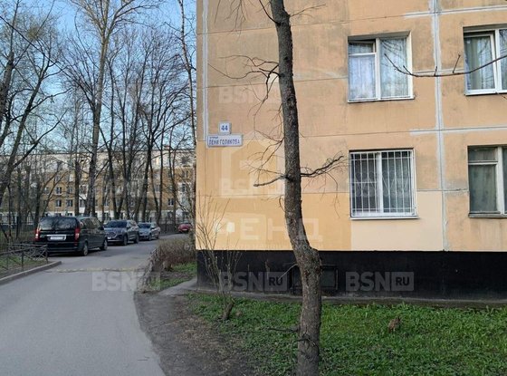 Продажа трехкомнатной квартиры - Лёни Голикова улица, д.44 