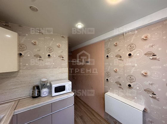 Продажа четырехкомнатной квартиры - Большевиков проспект, д.4, корп.1 
