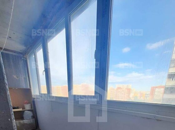 Продажа трехкомнатной квартиры - Маршала Захарова улица, д.56 
