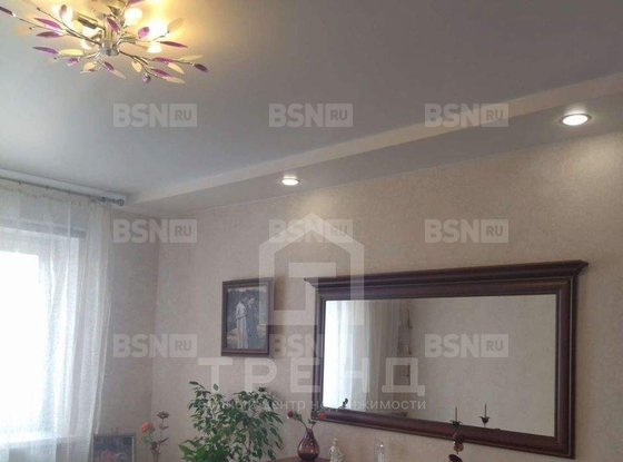 Продажа трехкомнатной квартиры - поселок Шушары, Окуловская улица, д.7, корп.1 