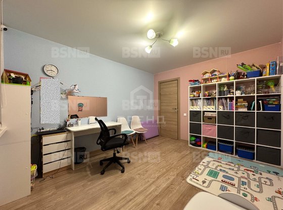 Продажа трехкомнатной квартиры - Ушинского улица, д.3, корп.2 