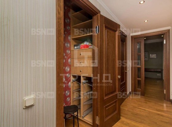 Продажа трехкомнатной квартиры - Мичуринская улица, д.1 