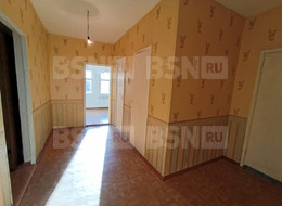 Продажа четырехкомнатной квартиры - Ленинградская область, Гатчинский район, Гатчина г., Генерала Сандалова ул., д.5 