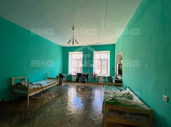 Продажа трехкомнатной квартиры - Декабристов улица, д.33 