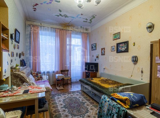 Продажа трехкомнатной квартиры - 1-я В.О. линия, д.40 