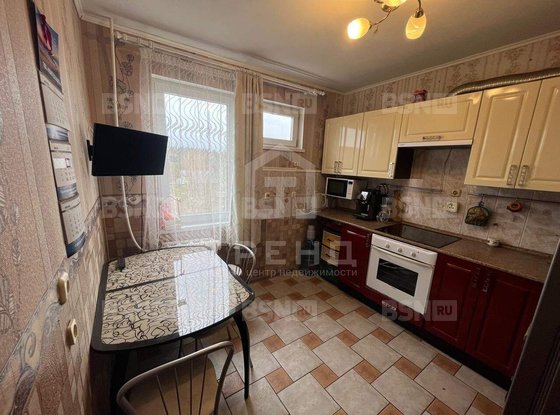 Продажа трехкомнатной квартиры - деревня Лесколово, Красноборская улица, д.24 