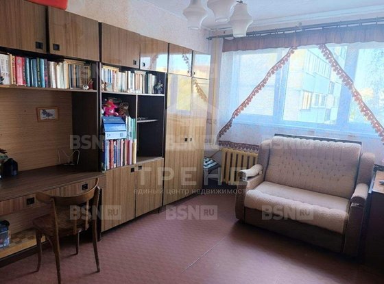 Продажа трехкомнатной квартиры - Кингисепп, Жукова улица, д.12, а 