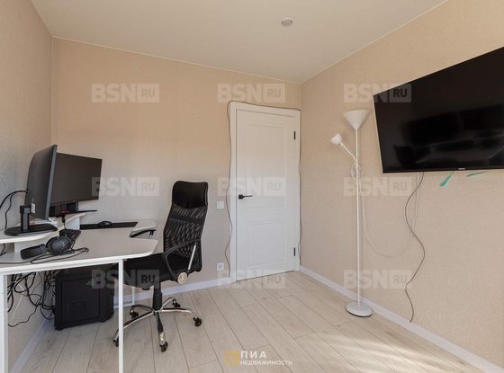 Продажа трехкомнатной квартиры - Белы Куна улица, д.26, корп.4 