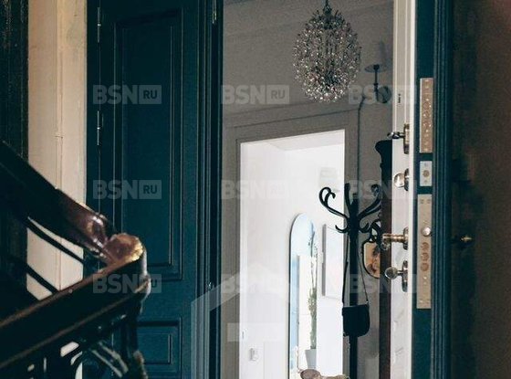 Продажа четырехкомнатной квартиры - 13-я Красноармейская улица, д.17 