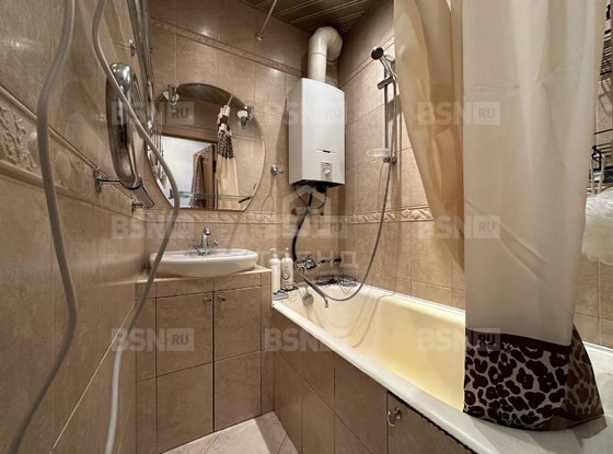 Продажа трехкомнатной квартиры - Светлановский проспект, д.37 