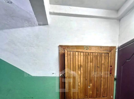 Продажа трехкомнатной квартиры - городской поселок Назия, Есенина улица, д.5 