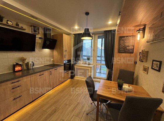 Продажа трехкомнатной квартиры - Оптиков улица, д.45, корп.1 