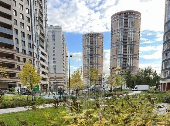 Продажа трехкомнатной квартиры - Коломяжский проспект, д.13, корп.2 стр 1 