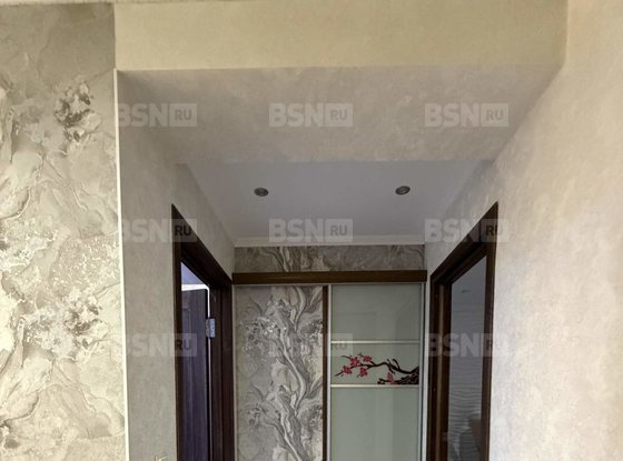 Продажа трехкомнатной квартиры - поселок Шушары, Центральная улица, д.8, корп.3 