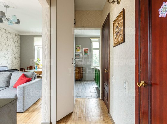 Продажа трехкомнатной квартиры - Большеохтинский проспект, д.33, корп.1 