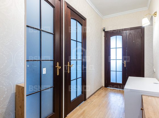Продажа трехкомнатной квартиры - Большеохтинский проспект, д.33, корп.1 