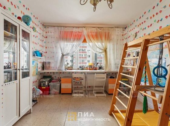 Продажа трехкомнатной квартиры - Доблести улица, д.17, корп.2 