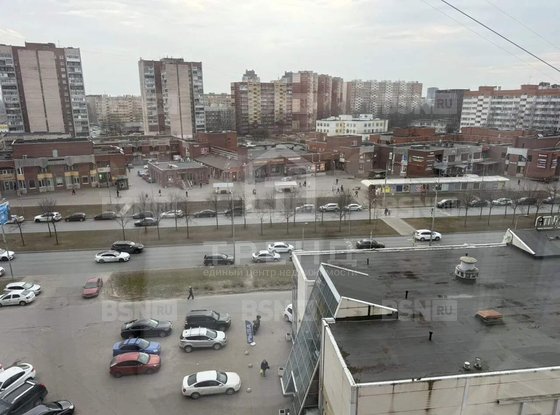 Продажа двухкомнатной квартиры - Маршала Захарова улица, д.36 