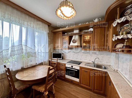 Продажа трехкомнатной квартиры - Кораблестроителей улица, д.50 