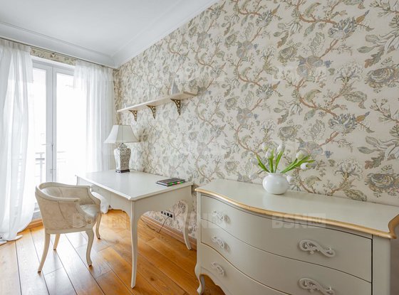 Аренда четырехкомнатной квартиры - Средний В.О. проспект, д.85, литера А 