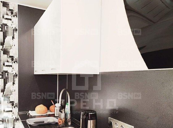 Продажа трехкомнатной квартиры - поселок Новогорелово, Современников улица, д.7 