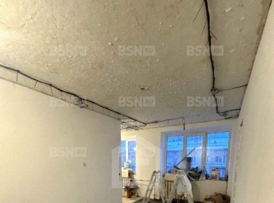 Продажа трехкомнатной квартиры - Школьная улица, д.14 