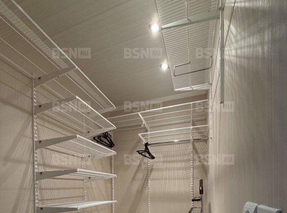 Продажа трехкомнатной квартиры - поселок Шушары, Центральная улица, д.8, корп.3 