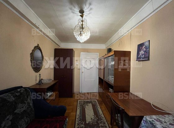 Продажа трехкомнатной квартиры - Славы проспект, д.64 