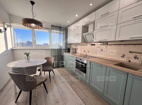 Продажа трехкомнатной квартиры - Энгельса проспект, д.113, корп.2 