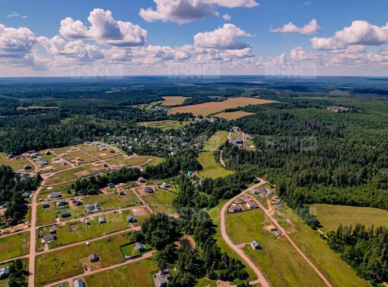 Продажа участка - поселок Сосново, Ленинградская улица