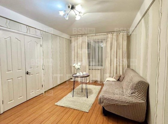 Продажа трехкомнатной квартиры - Бассейная улица, д.77 