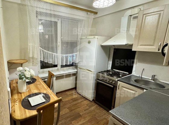Продажа трехкомнатной квартиры - Бассейная улица, д.77 
