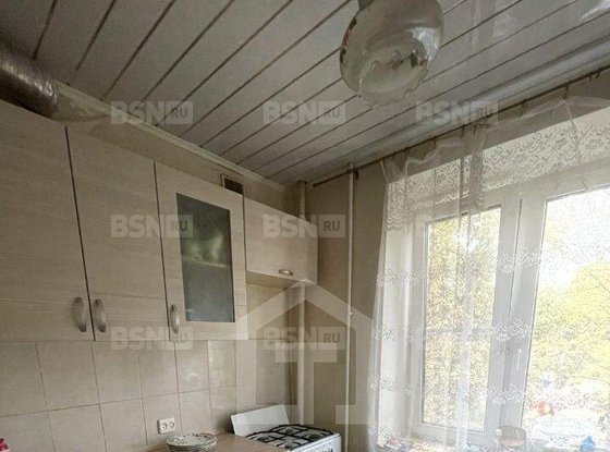 Продажа двухкомнатной квартиры - Школьная улица, д.17 