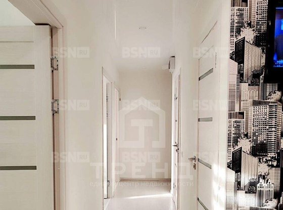 Продажа трехкомнатной квартиры - поселок Новогорелово, Современников улица, д.7 