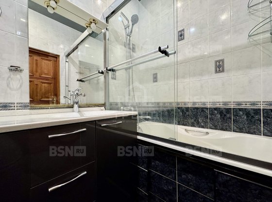 Продажа трехкомнатной квартиры - Колпино, Губина ул, д.14 