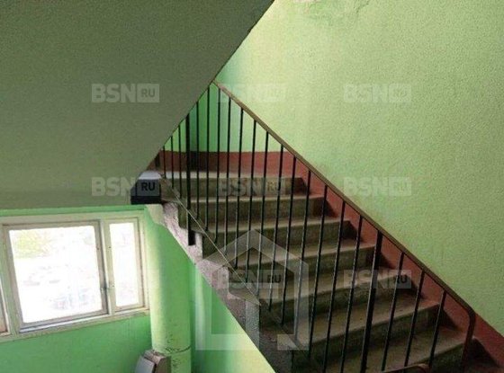 Продажа трехкомнатной квартиры - Кингисепп, Жукова улица, д.12, а 