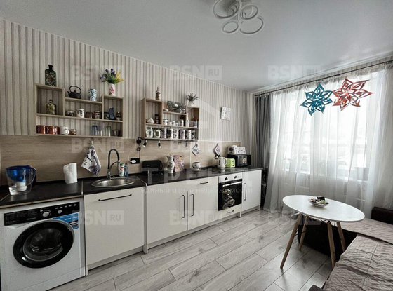 Продажа двухкомнатной квартиры - деревня Янино-2, Рябиновая улица, д.30 