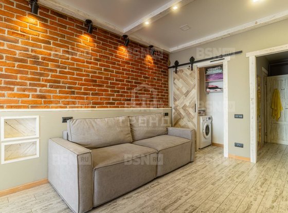 Продажа однокомнатной квартиры - Ломоносов, Заводская улица, д.17 