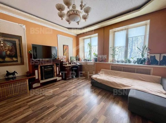 Продажа трехкомнатной квартиры - Кингисепп, Жукова улица, д.12 