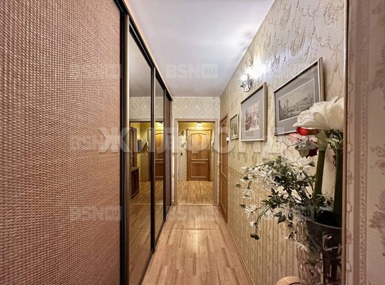 Продажа трехкомнатной квартиры - Кораблестроителей улица, д.50 