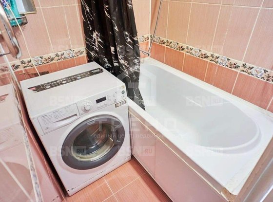 Продажа трехкомнатной квартиры - поселок Шушары, Шушары п, д.17 