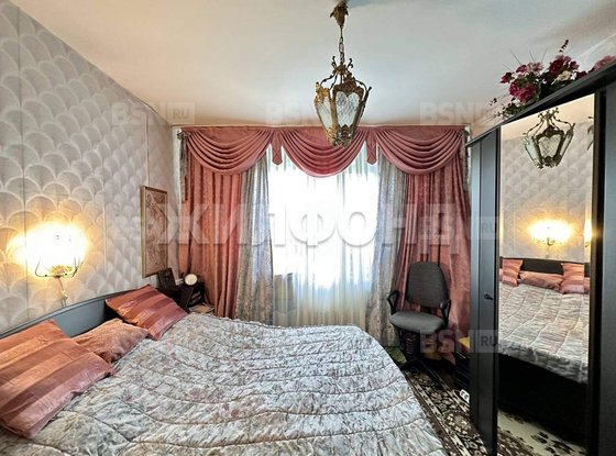 Продажа трехкомнатной квартиры - Кораблестроителей улица, д.50 