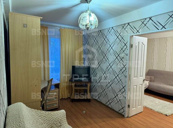 Продажа трехкомнатной квартиры - Бассейная улица, д.77 